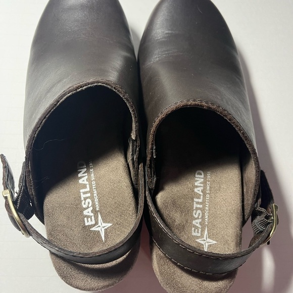 EASTLAND Adele Women's Leather Shoes Slip-on Clogs Sz 6.5 Solid Brown - Picture 4 of 8